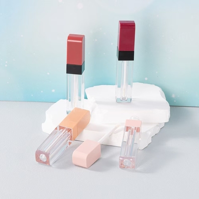 4 ml plastikowej lampy ze szklanką do ust z głowicą kwadratową jest łatwa w noszeniu