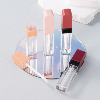 4 ml plastikowej lampy ze szklanką do ust z głowicą kwadratową jest łatwa w noszeniu