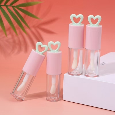 Kolor niestandardowy 7ml Pustkowe Serce Plastic Lip Glaze Tube dla Przenośnego Opakowania Gloss