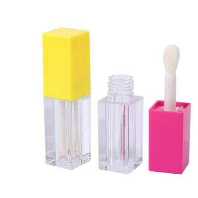 Ręcznik z plastikową szklanką do ust z szczotką