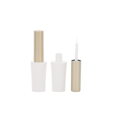 Kosmetyki Essential Opaque Lip Glaze Tube z wygodnym aplikatorem szczotki