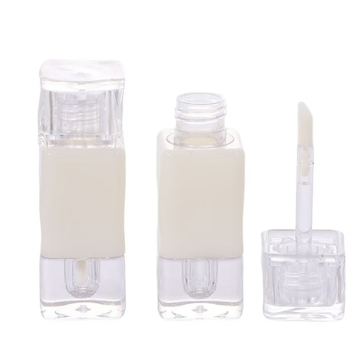 Plastikowy gloss do warg, pojemnik z pustą rurą z dostosowanym logo i pojemnością 2,6 ml
