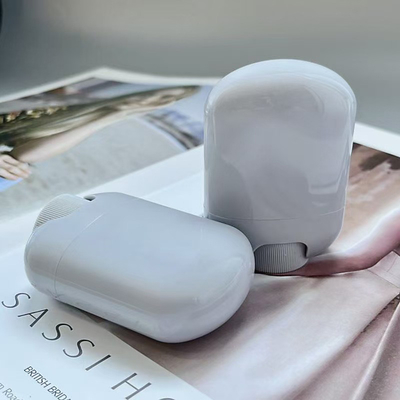 Deodorant Stick 15G z dostosowanymi kolorami i drukiem na dole akceptujący dostosowanie