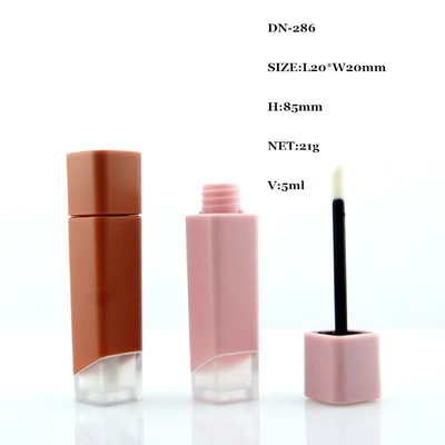 Niestandardowa 5 ml rurka z glosem do ust z matowym pustego opakowania koloru