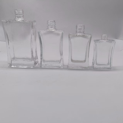 Niestandardowa butelka szklana 20 ml, 30 ml i 50 ml z aluminiowym opryskiwaczem i pokrywką