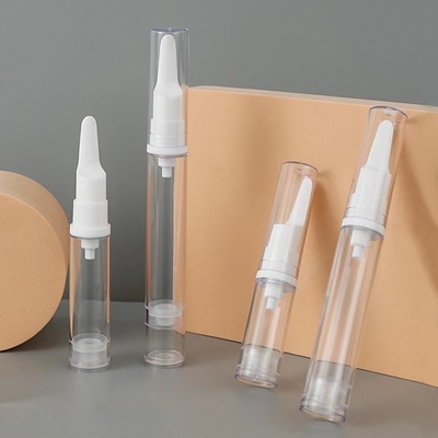 Zamówiona butelka z 15 ml kremu do oczu bez powietrza z specjalną głowicą do kosmetyków