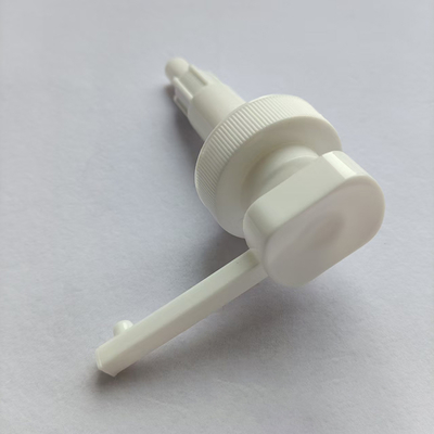 Kwadratowa długa głowica pompy z dyszą 24mm 28mm 32mm do pompek do balsamu