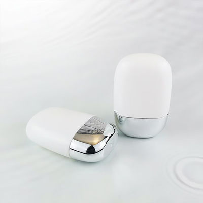 Hurtowa plastikowa butelka na krem przeciwsłoneczny PP z srebrną podwójną nakrętką w rozmiarach 30g i 50g