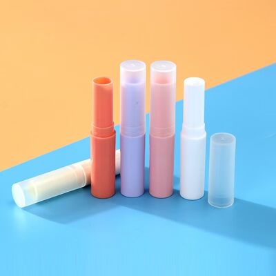 Sprzedawcy hurtowi 3G Plastykowy Cylinder Lip Stick Tube Pusty Opakowanie Matte Tube for Lip Care Balm